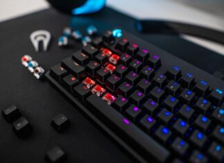 LOGITECH G Laucnhes PRO MECHANICAL KEYBOARD