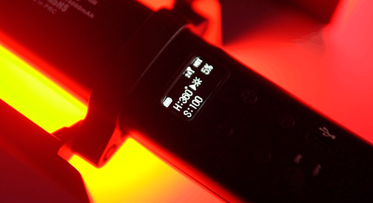 Digitek 27W RGB Vs Godox LC500R